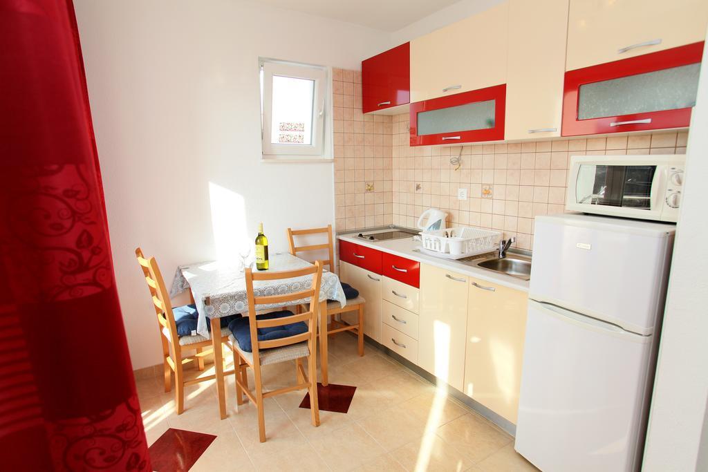 Apartments Villa Karlo Kaštela 外观 照片