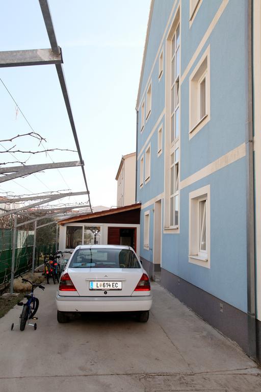 Apartments Villa Karlo Kaštela 外观 照片