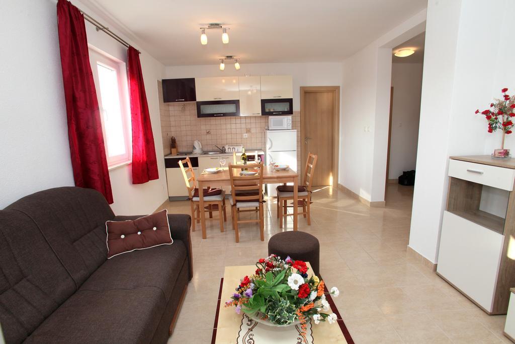 Apartments Villa Karlo Kaštela 外观 照片